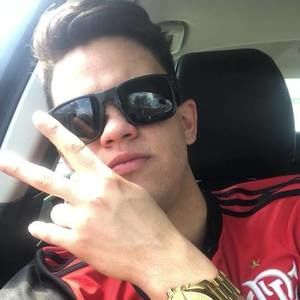 Meet your Posher, Vinicius rodrigues